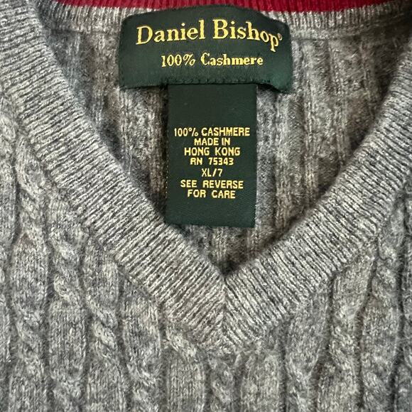 Daniel Bishop Boys Cashmere Sweater Vest Grey Cable Knit size 7 - Picture 2 of 5